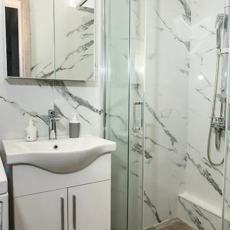 Urban Luxury Side 2 * Thessaloniki