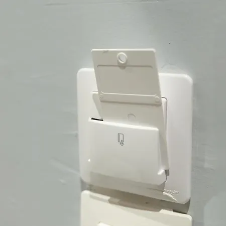 Apartment Urban Luxury Side 2