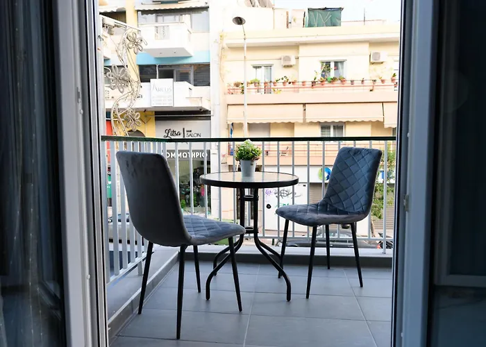 Urban Luxury Side 2